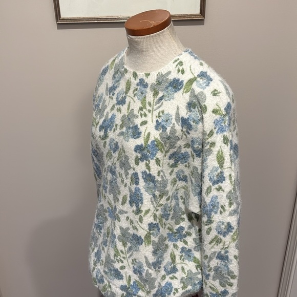 Joie - Floral Pull Over Sweater - Green/Blue/White - Size M - Good Condition!! - Picture 5 of 8